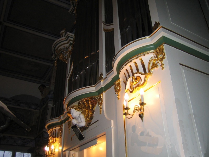 Datei:Orgel in der Kirche Somsdorf.JPG